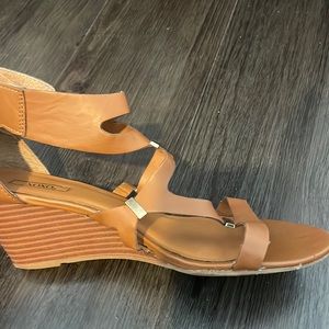 XOXO Wedges -9